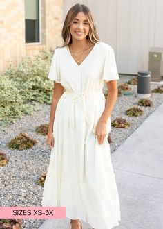 Cream button down dress with a v-neck White Maxi Dress Casual, Neutral Maxi Dress, Church Fits, Plus Jumpsuit, Fits Inspo, Curvy Dress, Maxi Dresses Casual, Button Down Dress, Tier Skirt