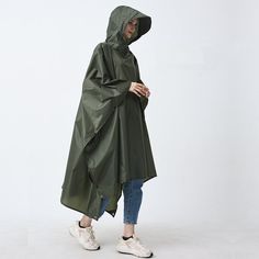 Stylish & Protected Stay dry, comfortable, and prepared for any adventure with our 3-in-1 Versatile Rain Poncho. Designed for both men and women, this multifunctional raincoat transforms into a camping mat or a cycling cover, making it the perfect companion for outdoor enthusiasts. Whether you’re hiking, camping, or biking, this rain poncho ensures you’re ready for whatever nature throws your way. Key Features Discover the exceptional features that make our versatile rain poncho an essential for Camping Mat, Rain Poncho, Picnic Mat, 3 In 1, Outdoor Gear, Plein Air, Army Green, Cycling, Comfort Fit