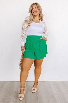 green shorts, pockets, plus size Green Shorts Outfit, Rush Week Outfits, Rush Week, Week Outfits, High Waist Shorts, Shorts Outfit, Plus Size Shorts, European Summer, Green Shorts