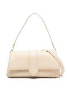 ivory white lambskin padded design single detachable top handle detachable shoulder strap logo-engraved gold-tone hardware gold-tone logo lettering main compartment internal patch pocket internal logo patch cotton lining rear patch pocket foldover top with magnetic fastening Bags Game, Tan Handbags, Leather Shoulder Handbags, Leather Cap, Dolce E Gabbana, Beach Tote Bags, Small Handbags, Leather Patches, Ivory White