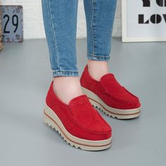 Product information: Sole Material: Rubber Inside material: pigskin Function: keep warm, wear-resistant Size: Packing list: shoes * 1 pair Product Image: Comfortable Red Slip-on Sneakers With Round Toe, Suede Slip-ons With Rubber Sole, Casual Platform Slip-on Walking Shoes, Casual Slip-on Platform Walking Shoes, Comfortable Round Toe Slip-ons, Slip-on Loafers For Walking, Slip-on Loafers For Walking With Round Toe, Casual Platform Slip-ons With Round Toe, Casual Round Toe Platform Slip-ons