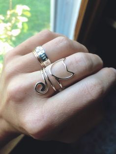 Hey, I found this really awesome Etsy listing at https://www.etsy.com/listing/202387957/cat-ring-sterling-silver-cat-ring-cat Adjustable Sterling Silver Cat Design Rings, Silver Cat Ring, Ring Cat, Jewlery Rings, Ethereal Jewelry, Women Lunch Bag, Sterling Silver Cat, Cat Ring, Modern Cat