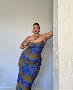 Plus Size Glam, Elegant Plus Size Dresses, Autumn Fashion Trends, Mac Duggal Prom Dresses, Plus Size Posing, Plus Size Baddie, Curvy Wedding, Fall Ball, Autumn Dresses