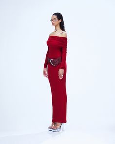 They will all be hot for you in this burgundy maxi dress 😜 With an off-shoulder design and folded overlay - this piece, made from stretch jersey fabric, is the epitome of chic allure ❤️ Chic Off Shoulder Maxi Dress For Night Out, Chic Off Shoulder Long Party Dress, Chic Off Shoulder Long Dress For Party, Fitted Maxi Off Shoulder Dress For Date Night, Fall Evening Off-shoulder Maxi Dress, Fall Off-shoulder Evening Maxi Dress, Fall Off-shoulder Maxi Dress For Evening, Elegant Off-shoulder Bodycon Maxi Dress, Chic Fitted Off-shoulder Long Dress