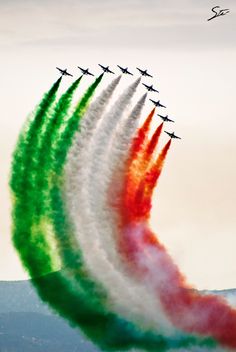 Indian Flag Photos, Wallpaper Indian, Independence Day Wallpaper, Air Force Day, Indian Army Wallpapers, Indian Flag Images, Happy Independence Day India, Independence Day Wishes, Independent Day