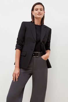 Our design team spent over a year fitting, re-fitting, and tweaking this jacket to get the silhouette just right. The result? A tailored, chic, room-commanding blazer meant to accommodate torsos of all shapes and sizes. Business Attire Dress, Women Work Outfits, Formal Business Attire, Business Professional Attire, Business Attire Women, Woman Suit Fashion, Work Wear Women, Casual Work Outfits