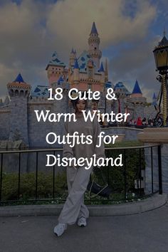 Get ready to sleigh your Disneyland visit with these simple, cute, and aesthetic winter outfit ideas that will keep you cozy while looking stylish in the happiest place on earth! Click here for some magical fashion inspiration. Disneyland Aesthetic Outfit Winter, Winter Disney Bounding, Disneyland Outfits March, Disneyland December Outfits, Disney Outfit Ideas Winter, Winter Theme Park Outfit, Disneyland Outfits Winter Christmas, Winter Amusement Park Outfit