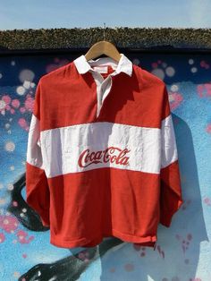 Coca Cola Shirt, Vintage Coca Cola, Coca Cola Vintage, Vintage Clothes, The Good Old Days, Rugby Shirt, Augmented Reality, Look Cool, New Vintage