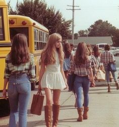 The 1970s Aesthetic, 70s Vacation Aesthetic, 70s California Aesthetic Fashion, 80s Photo Aesthetic, Paris In The 70s, 1977 Fashion High School, High School In The 70s, 70s High School Fashion, 70s Winter Aesthetic