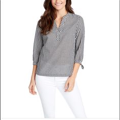 Vineyard Vines Gingham Seersucker Savanna Popover Top Nwt Xs Jet Black Relaxed Fit Gingham Tops For Workwear, Cotton Houndstooth Top For Spring, Cotton Houndstooth Pattern Tops For Spring, Casual Houndstooth Tops For Spring, Summer Cotton Houndstooth Pattern Tops, Summer Casual Houndstooth Top, Casual Houndstooth Summer Top, Casual Houndstooth Top For Summer, Casual Gingham Tops For Work