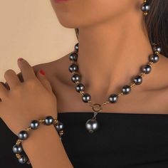 Gorgeous Black Pearl Elegant Set Necklace Earrings Bracelet White Coral Necklace, Red Stone Necklace, Large Bead Necklace, Black Pearl Earrings, White Beaded Necklaces, Leather Choker Necklace, Diy Jewelry Earrings, Black Pearl Necklace, Pearl Necklace Earrings