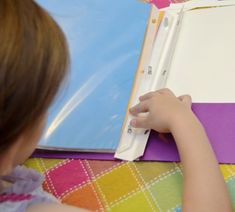 Need an easy way to keep the kids busy while preserving some of their favorite Summer memories? Here is a very simple scrapbook project ... Us School, Bucks County Pa, School Starts