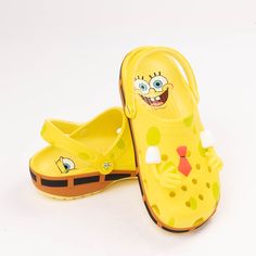 SpongeBob SquarePants™ x Crocs Classic Clog - Yellow Crocs Spongebob, Spongebob Crocs, Lean Core, Spongebob Stuff, Cool Crocs, The Spongebob, Sponge Bob, Crocs Classic Clogs, Unisex Shoes