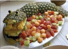 Animal Themed Fruit Tray, Jungle Themed Appetizers, Jungle Theme Party Food Ideas, Safari Themed Fruit Tray, Alligator Fruit Display, Wild One Fruit Tray, Safari Fruit Display, Alligator Fruit Tray, Jungle Theme Fruit Tray