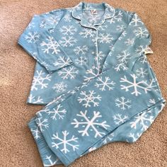 New! Nite Nite Munki Munki Xl Snow Flake Classic Pajama Set. Elasticized Waist . Blue Winter Sleepwear For Pajama Party, Blue Loungewear Sets For Winter, Halloween Pajama Pants, Rain Deer, Snoopy Pajamas, Owl Pajamas, Pj Outfit, Nite Nite, Lounge Pants Womens