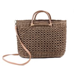 This Ladies Straw Rattan Basket Crossbody Bag combines style and functionality. Made from high-quality straw and rattan, this bag is both durable and fashionable. With its crossbody design, it offers hands-free convenience, making it perfect for a day out in the city or at the beach. Upgrade your wardrobe with this must-have accessory! Cross Body Sling Bag, Bags Makeup, Perfect Handbag, Scarf Sale, Rattan Basket, Wholesale Bags, Makeup Bags, Stylish Bag, Bags Backpacks