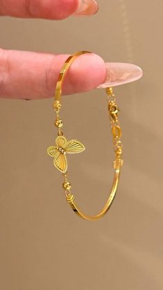 Beautiful Bracelet Gold, Bangel Design Gold Latest, Bracelet Ideas Gold, Gold Bracelet Design, Gold Bracelet Designs, Silver Bracelet Designs, Gold Bracelet Simple, Gold Jewels Design