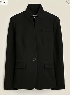 Sleek Structured Blazer For Business Casual, Classic Structured Career Blazer, Sleek Structured Outerwear For Work, Sleek Structured Office Blazer, Elegant Winter Career Suits, Winter Structured Fitted Suits, Winter Fitted Structured Suits, Sleek Structured Blazer For Office Wear, Fitted Structured Winter Suits