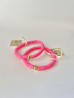 Beautiful hot pink accent band with gold or silver finishes. Pink Accents, Hot Pink, Jewelry Bracelets, Beaded Bracelets, Ships, Band, Silver, Pink, Gold