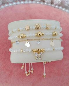 Diy Bracelets Design, Bracelet Set Ideas, Cute Diy Bracelets, Bracelets With Charms, Girly Bracelets, Beads Bracelet Design