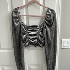 Nwt H&M Off Shoulder Gray Velvet Longsleeve Can Be Worn Off Shoulder Or Pulled Up New With Tags Size Medium H&m Trendy Long Sleeve Blouse, Trendy H&m Long Sleeve Blouse, Trendy Long Sleeve H&m Blouse, H&m Long Sleeve Tops For Fall, H&m Fitted Blouse For Party, Fitted H&m Tops For Fall, H&m Long Sleeve Blouse For Party, H&m Tops For Night Out In Fall, Casual Party Tops By H&m