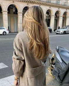 Hair Guide, Trending Hairstyles, Hair Dye Colors, Trench Coats Women, Bad Hair, Blonde Girl, Balayage Hair, Hair Goals, Her Hair