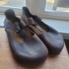 Birkenstock Paris Rare Brown Mary Jane T-Strap Shoes Gently Used And In Excellent Condition Very Soft Leather Please See Photos For Condition. Thank You. Birkenstock Mary Jane, Brown Mary Janes, Shoes Birkenstock, T Strap Shoes, Birkenstock Brown, Strap Shoes, Birkenstock Shoes, Shoes Color, T Strap