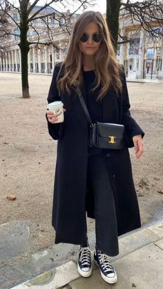 trench coat in 2022 | Fashion outfits, Winter fashion outfits, Outfit inspo fall Aesthetic Overalls, Pumpkin Stand, 00s Mode, Converse Outfits, Overalls Outfit, Look Retro, Outfits With Converse, Vsco Girl, Mode Casual