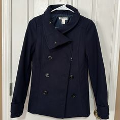 New Without Tags Navy Blue Peacoat Size 4 H&m Double-breasted Workwear Outerwear, Navy Peacoat With Button Closure For Spring, H&m Long Sleeve Outerwear For Cold Weather, H&m Fitted Winter Outerwear, Casual Blue Double-breasted Peacoat, H&m Blue Winter Outerwear, H&m Outerwear For Cold Weather In Fall, H&m Long Sleeve Outerwear With Buttons, H&m Double-breasted Fall Outerwear