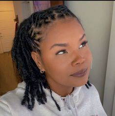 Loc Medium Hairstyles, Middle Part Loc Styles, Shoulder Length Loc Styles For Women, Dread Lock Styles, Unique Loc Styles Short, Simple Loc Styles, Dreadlocks Styling, Half Up Half Down Loc Styles, Barrel Loc Styles Women