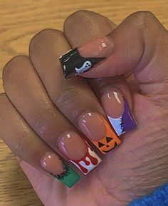 September Birthday Nails Short, Shorties Nails Halloween, Early Fall Nails Short Square, Halloween French Tip Nails Square, Baddie Halloween Nails Short, Halloween Nails Acrylic Short Square, Halloween Nail Designs Short Square