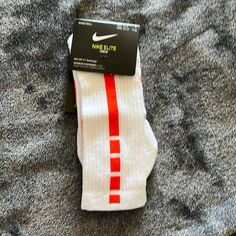 Nike Elite Socks (L) - New And Unworn Dri Fit Socks, Nike Compression, Socks Nike, Golf Socks, Football Gloves, Nike Elite Socks, Soccer Socks, Nike Socks, Football Socks