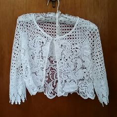 In Great Condition No Size Tag So Probably A Sx/S No Trade Elegant White Lace Crochet Top, Elegant White Crochet Top With Lace Work, Fitted White Lace Top With Crochet Trim, Fitted White Crochet Lace Top, White Fitted Crochet Lace Top, Elegant White Crochet Lace Top, Elegant White Crochet Top With Lace Patchwork, White Crochet Lace, White Crochet Top For Summer Wedding