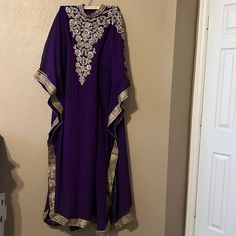 Sale !! Dubai Beaded Kaftan Arabian Plus Size Abaya Party Fancy Dresses African Has A Small Belt Belt Inside To Adjust The Size Home Free Pet/Smoke Prices Negotiable Plus Size Abaya, Arabian Dress, Dresses African, Small Belt, 60's Dress, Iraq, Fancy Dresses, Purple Gold, Dubai