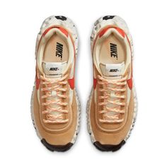 The upper of this Nike Overbreak SP 'Mars Yard' is crafted with a mix of premium leather and suede fabrics then overlayed in colors of tan, beige, and vibrant red on the Swoosh. Moreover, the underfoot coated in white and dashes of black flaunts a chunkier midsole of the Nike React Element 87. SKU: DA9784-700 Release Date: Feb 20, 2021 Color: CLUB GOLD/MANTRA ORANGE-FOSSIL Nike React Element 87, All Nike Shoes, Comfort Shoes Women, Nike React, Weekend Style, Suede Fabric, Puma Platform Sneakers, High Jeans, Diy Fashion