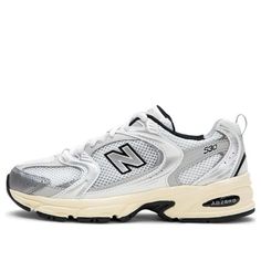 New Balance Dad Shoes, New Balance 2002r, Low Air Jordan 1, Jordan 4s, Marathon Running Shoes, Dad Shoes, Yeezy Shoes, Air Jordan 1 Mid, Running Shoes Sneakers