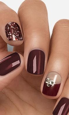 2023 Trending Nail Colors, Autumn Short Nails 2022, Purple Nails With Pink Tips, Natural Nail Shellac Designs, Matalic Nails Acrylic Purple, Wine Coloured Nails, Dipping Nails Ideas, Maroon Short Nails, Cabernet Nails