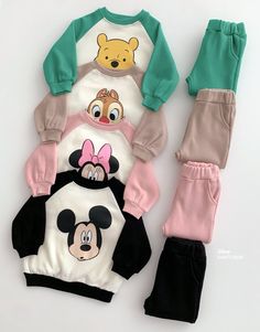 Disney is at Huds and Hanes while they last! 🎢 Lined with fleece for extra warmth and comfort. Limited quantities available! Runs true to size. For an oversized look, size up. Disney Items are Final Sale. Up Disney, Baby Gril, Disney With A Toddler, Disney Items, Toddler Winter, Sweat Set, Boys Fleece, Disney Character, Winter Girls