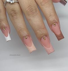 45 Festive Thanksgiving Nail Designs to Feast Your Eyes On - Pretty Sweet Cute Nail Ideas Thanksgiving, Squared Short Nails Ideas, Cute Fall Inspo Nails, Thanksgiving Nails Medium Length, Nude Thanksgiving Nails Acrylic, Long Thanksgiving Nails, Cute And Simple Fall Nails, Nails Design Fall 2024, Cute Short Fall Nail Sets