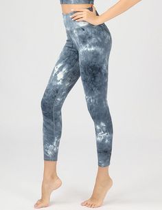 Tie Dye Seamless High Waisted Leggings is good for daily wear. Seamless and 4 way stretch fabric makes it easy to wear and comfortable throughout the day. Womens Tie, 4 Way Stretch Fabric, Seamless Leggings, Formal Evening Dresses, Steel Blue, Denim Top, High Waisted Leggings, Women's Leggings, Daily Wear