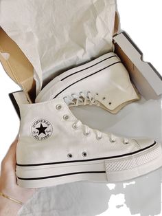 White Converse Shoes, Womens High Top Shoes, Chuck Taylor All Star Lift, Converse White