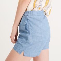 New With Tag Madewell Chambray Pull-On Shorts - Super Comfortable; Pockets; 100% Cotton - Size: Large - Edwina Wash - Measurements Approx.: 3 1/2” Inseam; 16 1/2” Waist; 11 1/2” Front Rise; 17” Back Rise Thank You For Shopping @Shinebrightshop. Madewell Black Jeans, Chino Shorts Women, Womens Chinos, Pull On Shorts, Chambray Shorts, Mom Jeans Shorts, Black Jean Shorts, White Denim Shorts, Comfy Chic