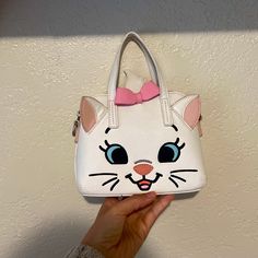 Small Hand Bag With Adjustable Strap Worn Three Times Accessoires Barbie, Aristocats Marie, Disney Purse, The Aristocats, Cat Purse, Marie Aristocats, Mini Crossbody Purse, Cheap Purses, Purse White