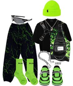 Neon Alt Outfits, Neon Green And Black Outfit, Neon Green Outfit Aesthetic, Neon Green Cyberpunk Outfit, Neon Green Streetwear, Tomboy Stil, Neon Outfits