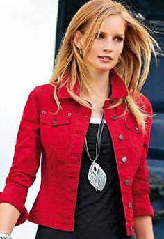 Red Jean Jacket Outfit, Red Denim Jacket Outfit, Dress Jean Jacket Outfit, Fall Outfits Inspiration, Dress Jean Jacket, Jean Jacket Outfit, Style Fall Outfits, Camille Gottlieb, Red Denim Jacket