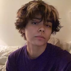 Trans Boy Haircut, Ftm Haircut, Ftm Haircuts, Fringe Hair, Androgynous Hair, Short Grunge Hair, Character Board, Hair Inspiration Short, Haircuts For Wavy Hair