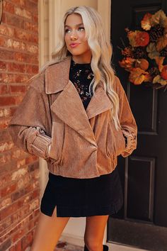 - Get into your fall feels with this fabulous velvet blazer. With its luxe material and trendy design, it's perfect for adding a chic touch to any outfit. Whether you style it with a flowy blouse and jeans or pair it with a flirty mini dress and boots, this cutie is your new go-to for looking super stylish! - Fully lined velvet material - A v-cut neckline with an oversized collar - Long sleeves with oversized elastic cuffs - A single button for closure - Functional side pockets - A relaxed silho Elegant Winter Corduroy Outerwear, Elegant Corduroy Outerwear For Work, Chic Long Sleeve Blazer For Fall, Trendy Fall Blazer For Date Night, Fashion-forward Long Sleeve Outerwear For Fall, Corduroy Long Sleeve Blazer For Fall, Long Sleeve Corduroy Blazer For Fall, Elegant Brown Fall Outerwear, Chic Fall Outerwear For Date Night