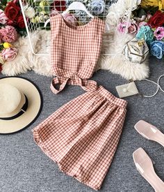 Summer leisure two-piece suit, plaid top + short skirtFabric: BlendedColor: red, black, blue, green, yellowSize: free sizetops length 34cm bust 92-93cm waist 82-85cm skirt length 42cm Casual Plaid Summer Sets, Casual Plaid Sets For Summer, Casual Summer Plaid Sets, Plaid Top, Fashion Mistakes, Fashion Korean, Plaid Tops, Fashion Lookbook, 2000s Fashion