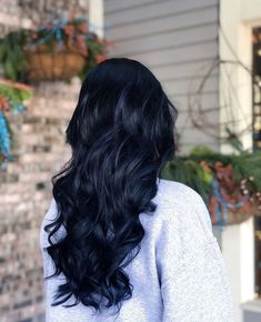 Wavy Black Hair, Blue Black Hair Color, Blue Black Hair, Dark Blue Hair, Black Hair Dye, Jet Black Hair, Hair Dark, Black Hair Color, Winter Hair Color