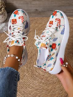 Trendy Country Vibes: New Floral Print Thick Sole Canvas Sneakers Halloween Heels, Country Vibes, Estilo Country, Style Sportif, Christmas Canvas, Sneakers Women, Casual Athletic, Shoes Comfortable, Halloween Carnival